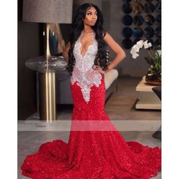 Abiti scintillanti di ballo rosso della sirena di paillettes 2024 Sier Crystal Crystal Sheer Neck Long Formale Abito da sera da sera per ragazze nere 0304