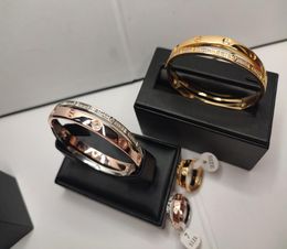 designer bracelet bangle two colors overlap designer jewelry femme silver set diamond simple Love watches Women Men couple bracele8118561