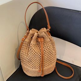 Drawstring 2024 Summer Straw Woven Beach Bag Rattan Ladies Purses Handbag Wrist Pack Women Handle Female Bucket Tote Bags Knit Travel