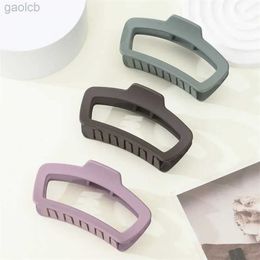 Hair Clips Barrettes Creative Geometric Large Matte Hair Clip Shark Hairpin Hair Claw Accessory for Women Girls Stylish Hair Decor for All Occasions 240426