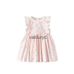 Flickans klänningar Nya sommarflickor Flower Dress 2-7y barn härlig rosa blommig ärmlös klänning ldren outwear h240506