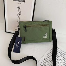 Niche Designer -Taschen Neue Mode Kängaroo Student kleine Tasche Koreanische Version Mode gedruckte Cross -Tasche Herren einfach und atmosphärische Umhängetasche 2