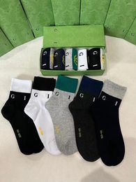 Men's Socks Wholesale Male Designer Female Cotton Sports Fashion Amikaki And Women's Leisure Breathable Ankle With