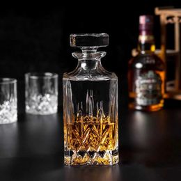 Bar Tools Men Dad Cup Whiskey Bottle and Glasses Set in a Unique Gift Box - Bourbon Original Crystal Bottle 240426