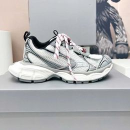 Tasarımcılar Kadın Erkek Ayakkabı Paris Elbise Koşucu Spor Sneaker Insit Sense Retro Eğitmenler Siyah Beyaz Pembe Bordo Kadın Spor Ayakkabıları Fitness Jogging Yürüyüşü 03666