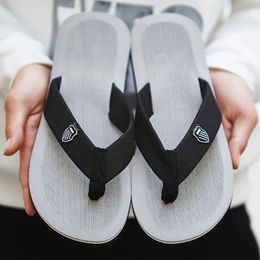 Summer Slippers Men Flip Flops Beach Sandals NonSlip Casual Flat Shoes 2023 Indoor House For Outdoor Slides y240417