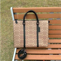 10A Fashion 40cm 240215 Briefcases Fashion Women Zipper Graham Luxury Laptop Unisex Briefcase Men Handbag With A Long Strap Designer Nkfxm