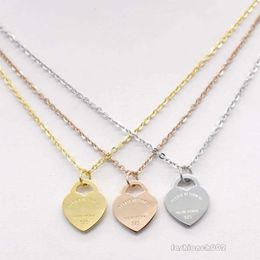 Pendant Necklaces 2020 Stainless Steel Heart-shaped Necklace Short Female Jewellery Gold Titanium Peach Heart Necklace Pendant for Woman