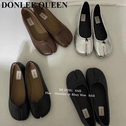 Casual Shoes Split Toe Leather Shallow Loafers Soft Soled Comfortable Breathable Flats Mirror Sliver Women Female Ballerina Brand Mujer