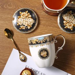 Mugs Europe Luxury Bone China Personalized Couple Cups Large-Capacity With Lid Spoon Ceramic Coffee Mug Birthday Gift