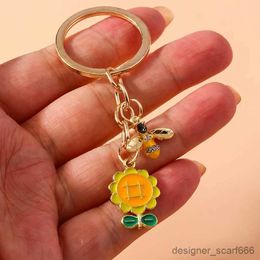 Keychains Lanyards Cute Animal Bee Keychian Enamel Sunflower Pendants Keyrings Souvenir Gifts for Women Men Car Key Handbag Hanging Key Chains