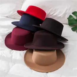 Berets British Men's Top Hat Flat Fedora European Style Jazz With Large Brim Hats For Women Autumn And Winter