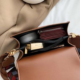 Shoulder Bags Ladies Portable Classic Creative Design Chic Casual Small Handbag Travel Bag Retro Fashion Coin Purse