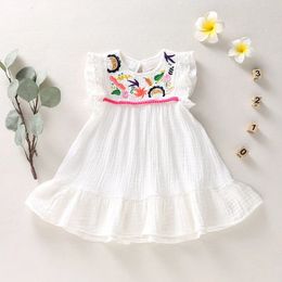 Infant Baby Girls Cotton Linen Dresses Pleated Short Sleeve Delicate Embroidery Swing White Dress Summer Leisure Dress 240423