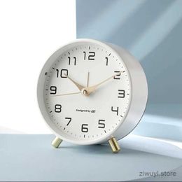 Desk Table Clocks Nordic Luxury Alarm Clock Mute Childrens Student Desk Table Clock Bedroom Study Room Simple Frosted Metal Clock