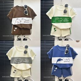 2024 Kids Short Sleeve Suit Striped Girls Boys Set Summer Tops short Baby Clothes Childrens Wear 240425