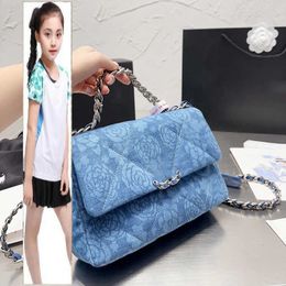 Kids Bags CC Bag Womens Designer Blue Denim 19 Series Camellia Bags With Silver Metal Hardware Turn Lock Bracelelt Chain Handle Totes Crossbody Shoulder Handbags 26c