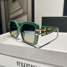 Eyewear Heatwave Classic Square Design Occhiali da sole Designer Gold Frame Glasses Uomini