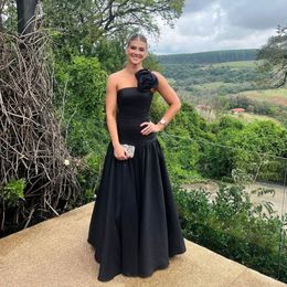 Classy Long Black One Shoulder Prom Dresses With Hand Made Flower/Pockets A-Line Sleeveless Satin Pleated Sweep Train Zipper Back Prom Dresses for Women