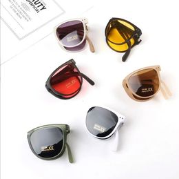 Classic Kids Foldable Sunglasses For children Vintage Oval Frame Biking Portable Folding Eyewear UV400 Gafas De Sol 240419