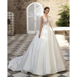 Koronna elegancka linia sukienki satynowa 2024 Aplikacje ślubne bez rękawów długie suknie ślubne imperium w talii klasyczne sukienki białej panny młodej