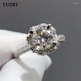 Cluster Rings YUZBT 18K White Gold Plated Excellent Cut 1 6.5mm Gemstone Ring Diamond Test Past D Color Moissanite 4 Prong Wedding