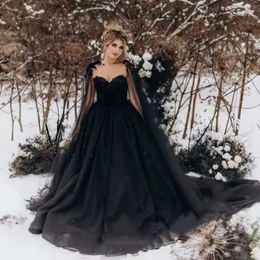 3D Gothic Drees A-Line Floral Wedding Applique Black Cape Tulle Sleeves Sweetheart Neck Long Train Satin Bridal Gowns Back Lace-Up Plus Size Vintage Bride