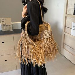 Totes Women Straw Woven Tote Bag Fashion Handbag Large Capacity Weaving Shoulder With Tassel For Travel Vacation