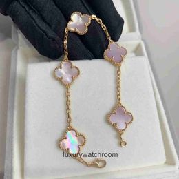 High End jewelry bangles for vancleff womens V Golden Lucky Pink Shell Four Leaf Grass Bracelet Womens New Jade Chalcedony Light Luxury Design Handicraft Original 1:1