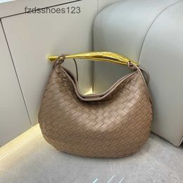 One Dumpling Capacity Portable Sardine Designer 2024 Sardines Leather Bag Botteega Venata Bags Hand Female Woven Shoulder Kylie Large Diagonal Same 3DHS