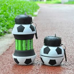 Foldable Football Kids Water Bottles Portable Sports Water Bottle Football Soccer Ball Shaped Water Bottl Silicone Cup 550ml 240416
