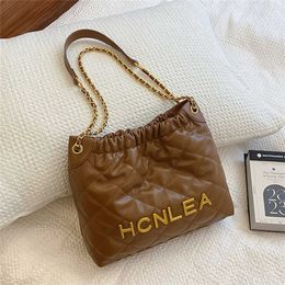 Designer bag Winter style womens grid embroidered underarm bag with fashionable niche small fragrant garbage bag textured chain bag