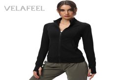 Women039s Yoga Jacket Stretch Long Sleeve Gym Sports coat Yoga Outfits New Soft Sweat Absorbent Running Wear Zipper Slim Ladies2083766