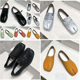 Tabi Designer loafer sandal Frauen Männer speicherte Split Toe Block Heels Mode Graffiti Retro Party Western MM6 Kleidschuhe Originalqualität