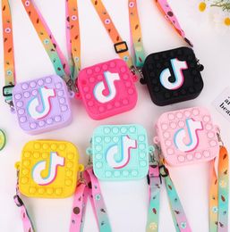 New Tiktok Toys Sensory Bubble Shoulder Bag Cellphone Straps Finger Push Phone Pouch Case Coin Purse Tik Tok Toys for Girls Kids9553317