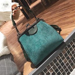 Bag Vintage Velour Clip Shell Women Handbags Designer Shoulder Bags Luxury Female Crossbody Lady Small Purses 2024 Autumn Winter