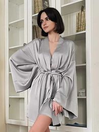 Women's Sleepwear Sexy Womens Dressing Gown Flare Slve Bathrobe Female Black Loose Robes Women V-Neck Womens Nightwear With Sashes 2022 Y240426