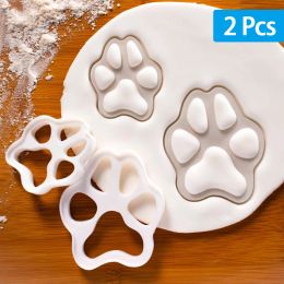 Moulds 2Pcs Cartoon Cat Paw Shape Cookie Cutters Mould Cake Biscuit 3D Mold Pressing Fondant Pastry Baking Tools Kitchen Accessories