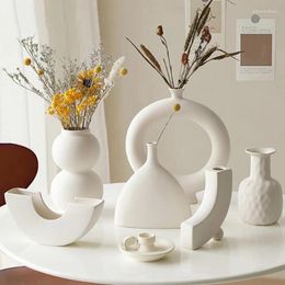 Vases 1PC Nordic Circular Hollow Donuts Flower Pot White Ceramic Vase Artistic Creative DIY Plain Fired Modern Room Decor