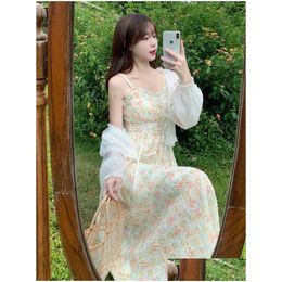 Basic Casual Dresses 2023 Summer French Elegant Lace-Up Floral Midi Dress Women Beach Vintage Strap Lady Korean Sweet Fairy Party Chic Dhxhi