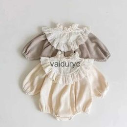 Rompers 2023 Autumn One Piece Lace Collar Baby Girls Waffle Clothes Long Sleeve Bodysuit H240429