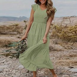 Vestidos casuais básicos mulheres vestido elástico busto plissado a linha de retalhos de retalhos de mangas voadoras v voar vos de pescoço de cor sólida com cor de praia diária