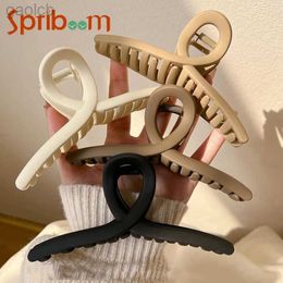 Hair Clips Barrettes Large Women Hair Clip Cross Matte Hairpin Fashion French Elegant Hairgrips Large Hair Claw Clips Girls Korean Hair Accessories 240426