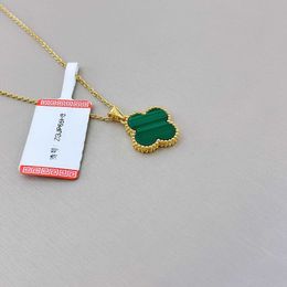 2024 Classic Four Leaf Clover Necklaces Pendants -18K gold buckle head inlaid with peacock stone certificate gift box H8