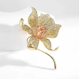 Brooches Light Luxury For Women Full Crystal Lily Brooch Pins Exquisite Flower Jewellery Women's Clothing Decoration Accessories