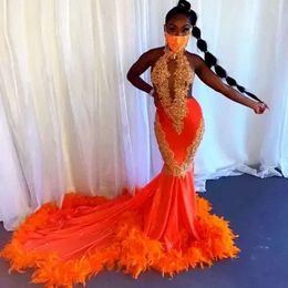 Klänningar sjöjungfru orange fjädrar prom för svarta flickor halter spets applikationer rygglös kväll födelsedagsfest klänning lång afrikan 0216