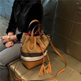 Drawstring Fashionable Plaid Women Bag Luxury Canvas Barrel Bucket One Shoulder Crossbody Female Designer Purses And Handbag Pouch 2024