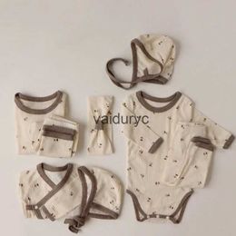 Пижама новорожденная одежда для малышей для девочек спящего носить спящую пижаму набор H240426