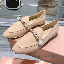 Casual Shoes 2024 Shiny Nude Pink Leather Metal Chain Pearl Buckle Loafers Elegant Ladies Flats Comfortable Driving