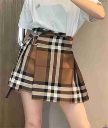 Original 1to1 Buurberlyes Designer Clothes Summer Plaid Patchwork Skirt High Waisted Pleated Skirt Casual Short High Quality Plaid Dress with Original Logo